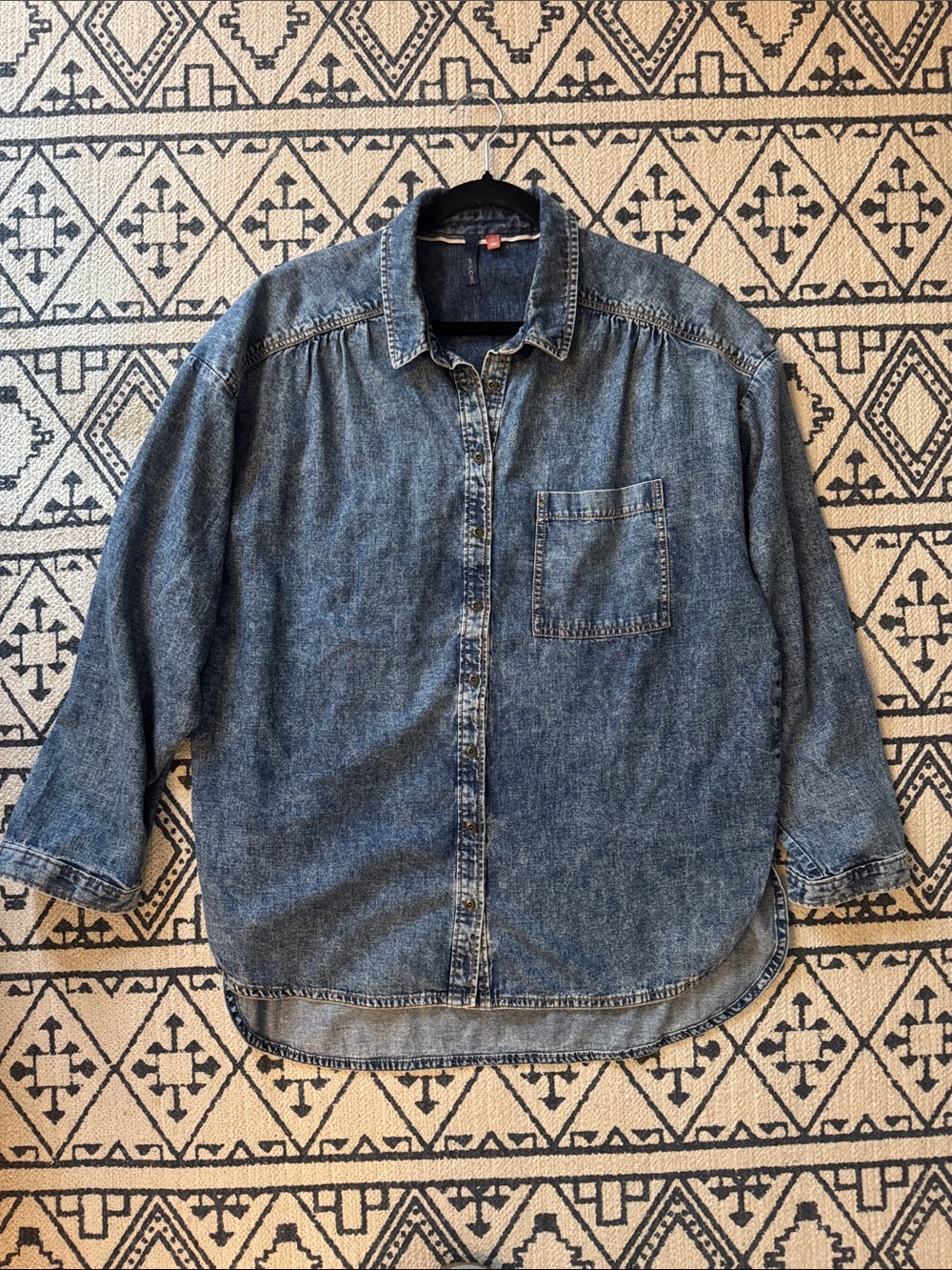 Pilcro Anthropologie Light Wash Denim Button-Front Shirt L